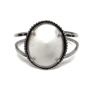 Vintage Silvertone White Oval Shell Hinged Cuff Clamper Bracelet